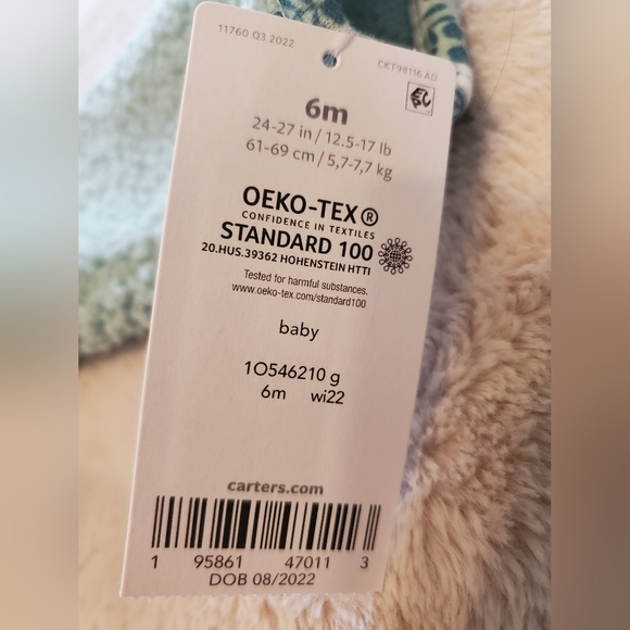 Carters one piece outfits - Picture 4 of 6